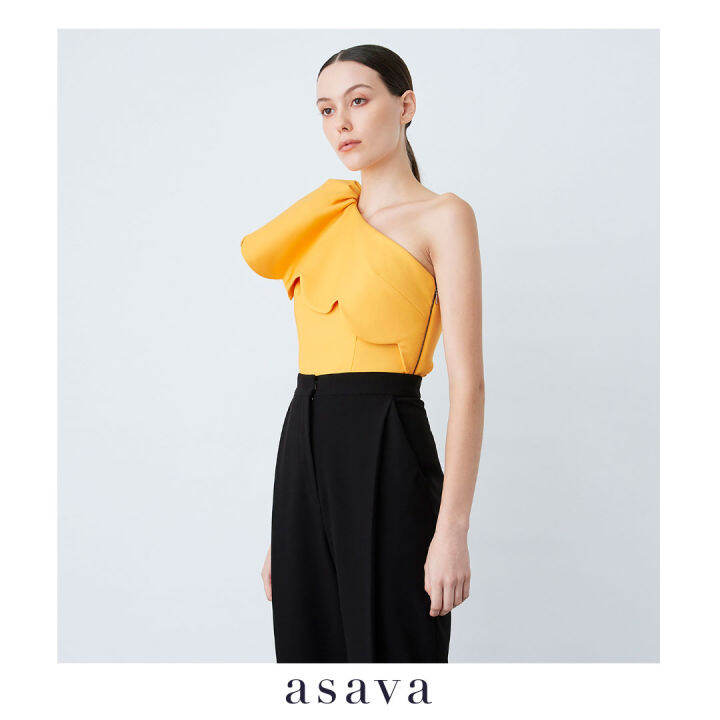 asava-ss22-scallop-draped-blouse-เสื้อผู้หญิง-อาซาว่า-ไหล่เดียวแต่งเดรป-ชายฉลุ