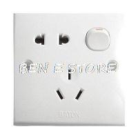 ;.[- White Plastic 3 Pin AU Outlet 2 Pin US EU Socket Switch Wall Plate