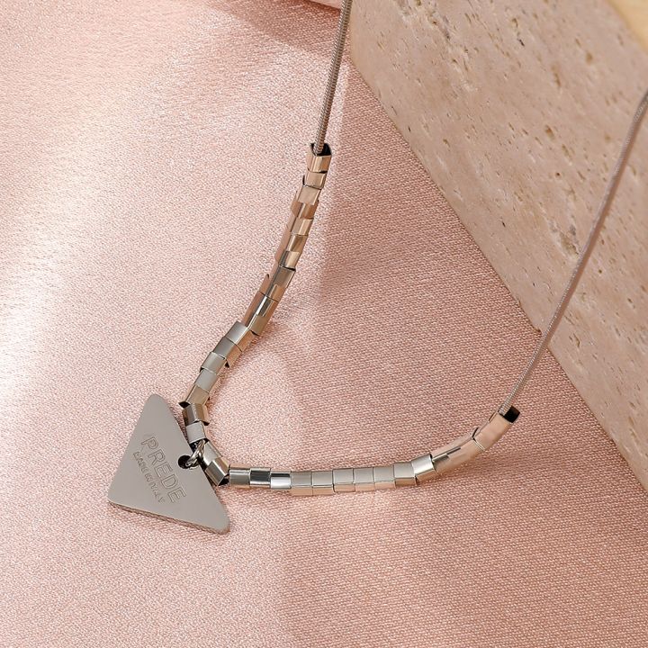 cod-ins-hip-hop-titanium-steel-square-pendant-necklace-sweet-and-cool-style-design-letter-clavicle-chain-autumn-winter-new-women