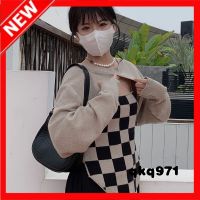 qkq971 Complete Set With 2022 Spring Checkerboard Plaid Knitted Suspenders Hot Girl Vest Niche Sweater WomenS Suit Fashion