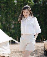 Canyon.Clay | Monet Crop Shirt เสื้อเชิ้ตครอปสีขาว ดีเทลซ้อนผ้า ผ่าแขน ทรงสวย