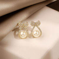 Fashion earrings ต่างหูเงินแท้925 ต่างหูแฟชั่นเกาหลีลายใหม่สุดฮิต ไม่ดำ ไม่แพ้แน่นอน งานมินิมอลน่ารักๆ (พร้อมกล่อง)