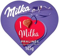 Chocolate I Love Milka Nougat Pralines Hazelnut Cream  Gift Box . 165 กรัม กล่องรูปหัวใจ 1 กล่องมี 30 ชิ้น