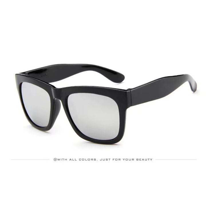 แว่นตากันแดด-แว่นตา-สีดำ-กรอบแว่นตา-แว่นกันแดดป้องกันรังสียูวี-400uv-แว่นป้องกันแดด-แว่น-เลนส์กระจกดำ-กรอบดำ-แว่นทรงเหลี่ยม-แสงโพลาไรซ์