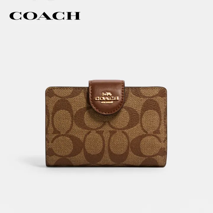 coach-กระเป๋าสตางค์ผู้หญิงรุ่น-medium-corner-zip-wallet-in-signature-canvas-สีครีม-c0082-ime74