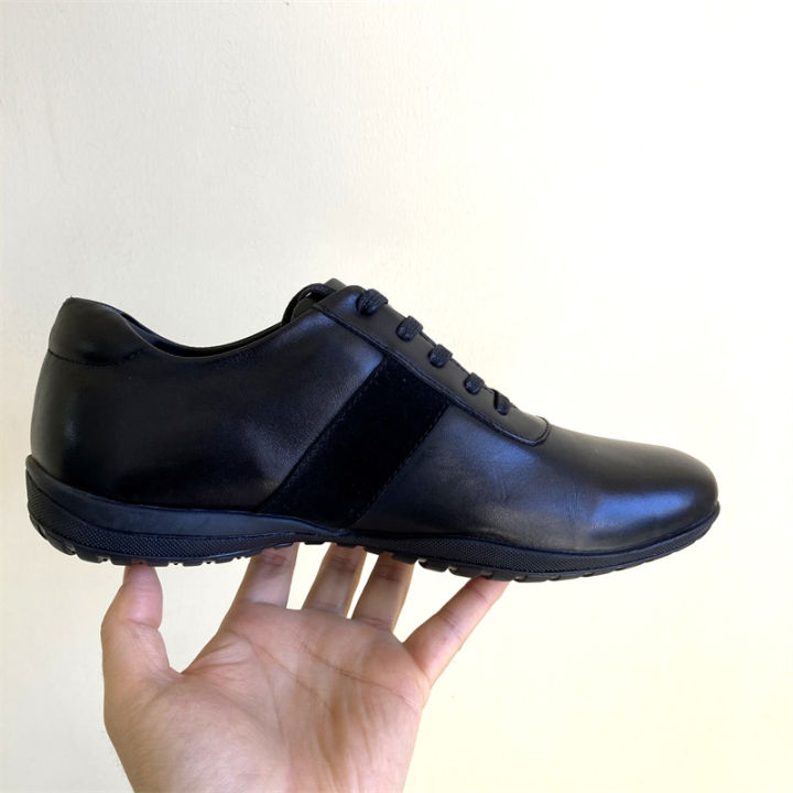top-รองเท้าสนีกเกอร์ผู้ชาย-geox-ออเดอร์ส่งออกต้นฉบับรองเท้าหนังลำลองผู้ชายแบบใหม่ฤดูใบไม้ผลิปี2023รองเท้าหนังแท้สีดำแฟชั่น