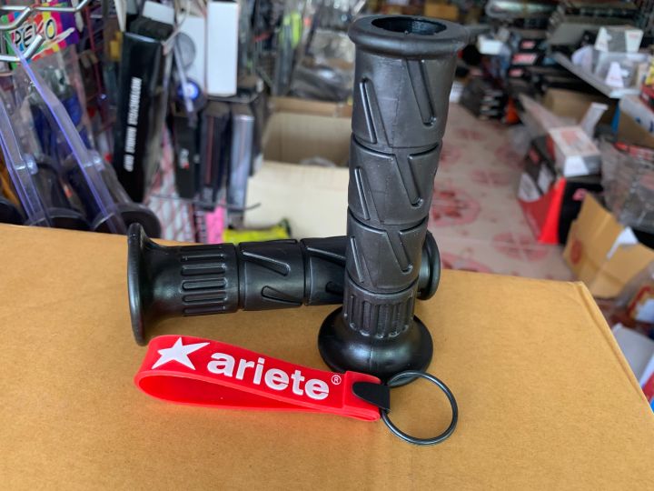 ปอกเเฮนยาง-ariete-สีดำเเถมฟรีพวงกุญเเจยาง-ใส่ได้ทุกรุ่น