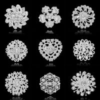 Crystal Silver Color Flower Brooches for Wedding Bridal Party Jewelry Rhinestone Round Bouquet Lapel Pins Heart Snowflake Badge