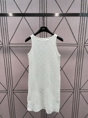 202302 New White Knit Heart slim-fit Tank Top Slip Dress Womens Simple Fashion Decoration New Summer Womens Knit Dress