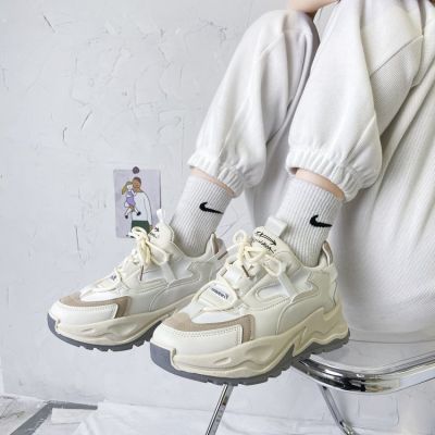 รองเท้าผ้าใบผู้หญิง สไตล์เกาหลี โทนมินิมอล มีให้เลือก 2สี(Off-white/Gray)⭐️เสริมส้น 5 ซม🌈ไซส์ 35-40 ISS1090