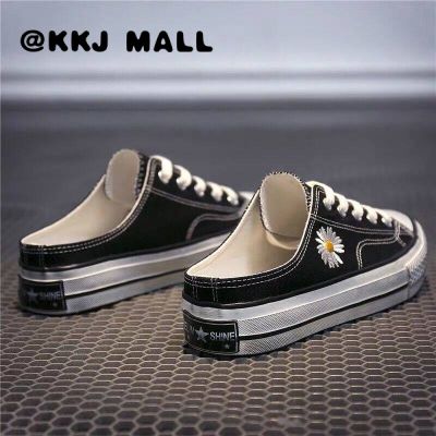 KKJ MALL Korean Style Kasut Perempuan Fashion No Heel Canvas Shoes For Women Daisy Embroidery Kasut Wanita 2020 New