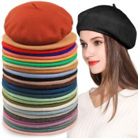 {Hat Shop} หมวกเบเร่ต์ขนสัตว์สำหรับผู้หญิง,หมวกศิลปินฝรั่งเศสหมวกบีนนี่ไหมพรมหมวกเบเร่ต์ธรรมดาหมวกสตรีทฤดูใบไม้ร่วงสำหรับผู้หญิง