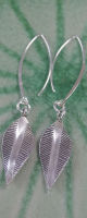 Leaf twisted earrings pure silver Thai Karen hill tribe beautiful ใบไม้วยงามไทยตำหูเงินกระเหรี่ยงทำจากมือชาวเขางานฝีมือสวยของฝากที่มีคุณค่าของฝากถูกใจ