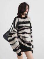 Spot parcel postCHICVEN「 Graceful Extension 」 Autumn Thick Sunken Stripe Irregular Ze Pattern Sweater Lazy Knitted Top