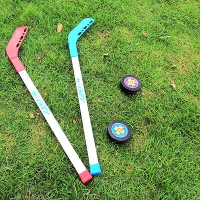 ：“{—— 4Pcs Kids Children Winter Ice Hockey Stick Training Tools Plastic 2Xsticks 2Xball Winter Sports Toy Fits For 3-12 Years