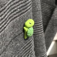 Fashion Creative Cartoon Cute Animal Green Resin Brooch Turtle Elephant Rabbite Brooch Funny Fashion Jewelry Gift For Kid