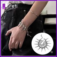 PETI JEWELLERY ทันสมัยและทันสมัย สร้อยข้อมือหนาม โลหะสำหรับตกแต่ง ใช้ได้ทุกเพศ สร้อยข้อมือพังค์ ของใหม่ ซูเปอร์เย็น กำไลกระดูกปลา ผู้หญิงผู้ชาย