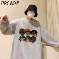 TIDE BEAR เสื้อกันหนาวผู้ชายทรงหลวมสไตล์ลำลองวินเทจพิมพ์ลายขยายของเสื้อกีฬาคอกลมฮิปฮอป