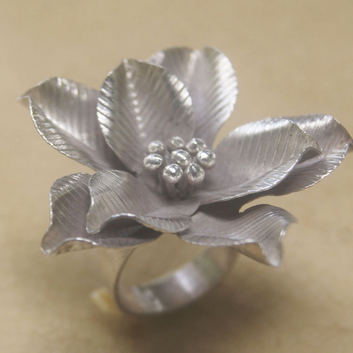 flower-karen-hill-tribe-silver-are-unique-beauty-as-a-valuable-souvenir-valuable-gifts-for-loved-ones-size-7-5-o