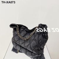 sweet ling of new fund 2022 winter tote bag large capacity one shoulder chain commute down packages