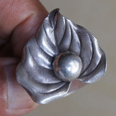 Flower Karen hill tribe silver are unique. beauty as a valuable souvenir.Valuable gifts for loved ones Size 7 8 9 10 Adjustable