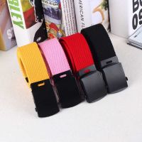 Multi-color canvas belt is a versatile simple and r fashion accessory