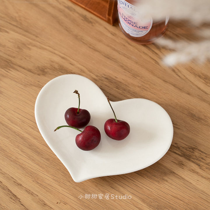 korean-side-dish-plate-food-photography-props-peach-heart-seasoning-saucer-snack-dish-small-delicate-heart-storage-dish
