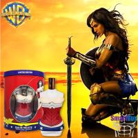 Warner Bros Limited Edition Wonder Woman Eau De Toilette Spray 100ml. น้ำหอมลิขสิทธิ์แท้จากวอร์เนอร์บราเธอร์กลิ่นหอมสุดเซ็กซี่สำหรับสาวที่มาพร้อมความมั่นใจผสานความเซ็กซี่ร้อนแรงในแบบฮีโร่สาวสวย สินค้านำเข้าของแท้ 100%