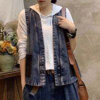 แฟชั่นและ Retro Art Plate Buckle Denim Vest Contrast Color Loose Westernized Vest Women S Blouse