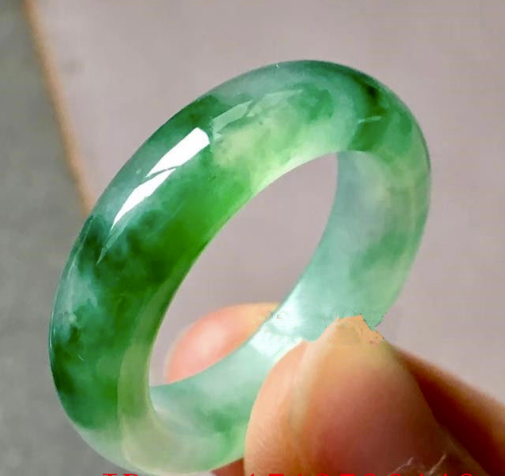 ธรรมชาติสีเขียว-hetian-หยกแหวนจีน-jadeite-พระเครื่องแฟชั่นเสน่ห์เครื่องประดับมือแกะสลักของขวัญงานฝีมือสำหรับผู้หญิงผู้ชาย