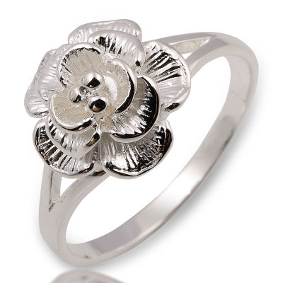 Flower ring beautifully dressed with uniqueness as a gift that the recipient likes.ring white silver size..6.5 to 10
