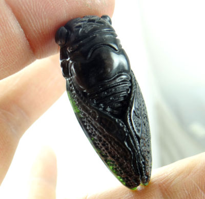 46*18*11มม. ขายส่งธรรมชาติจีนสีดำสีเขียวหินแกะสลักรูปปั้น cicada Amulet จี้สร้อยคอ