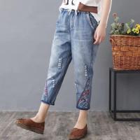 【มีไซส์ใหญ่】Plus Size Women Floral Embroidery Pants Fashion Elastic Waist Cropped Jeans Three-quarter Denim Trousers