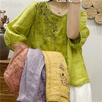 Cotton and linen embroidered thin T-shirt womens artistic shirt loose round neck lace pullover top V729