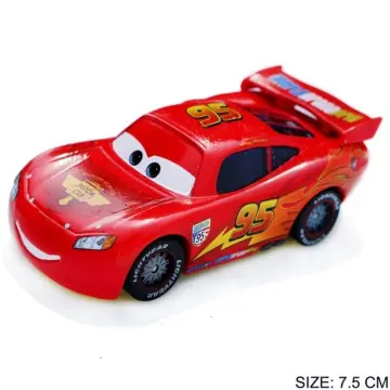 Disney Cars Golden Die-Cast Lightning McQueen 1:55Scale Movie Character for  Racing and Storytelling Fun, Gift for Kids Age 3 Years and Older