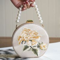 Hot selling Chinese style womens embroidery bag with cheongsam of round summer