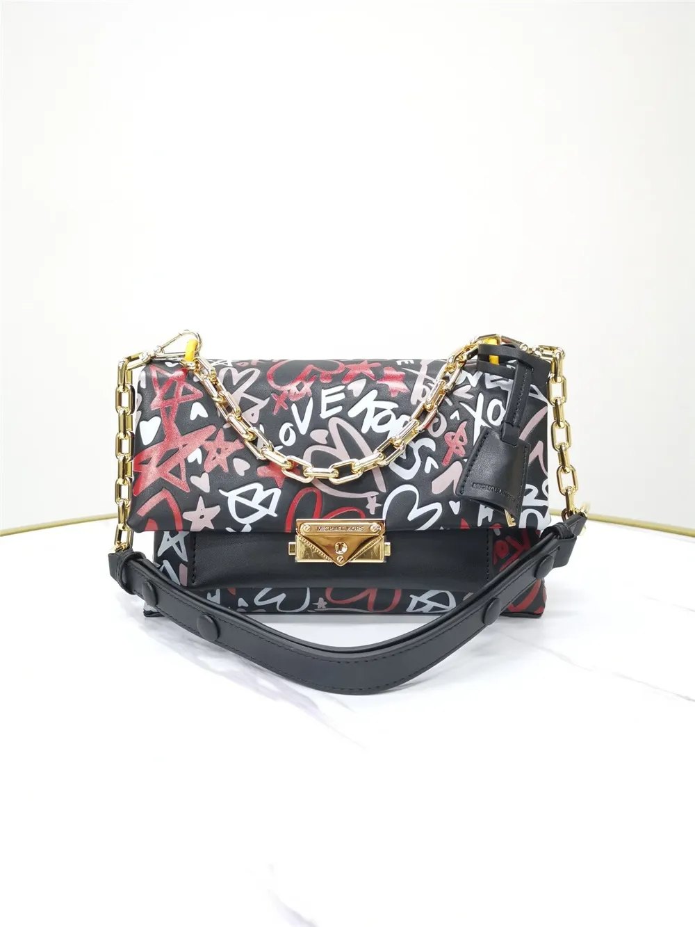 กระเป๋าสะพายหนังโซ่ขนาดกลางลาย Michael Kors Cece Graffiti  สำหรับกระเป๋าหรูหราแฟชั่นใหม่ 