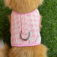 Waggles Houndstooth Pink เสื้อผ้า ชุดรัดอก สายจูง สุนัข, หมา, แมว, สัตว์เลี้ยง ขนาดเล็ก - ขนาดกลาง พร้อม สายจูง