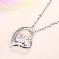 Huitan Exquisite Heart Necklace for Women Engagement Wedding Trend Love Necklaces Clavicle Chain Graceful Lady 39;s Jewelry Gift