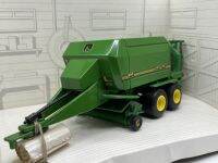 ERTL 1/32 CLAAS 680เครื่องตัดโลหะหล่อโลหะเครื่องเกี่ยวรถแสดงคอลเลกชันรถของเล่นโมเดล