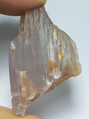 พลอย ก้อน ดิบ คุนไซต์ ธรรมชาติ แท้ ( Natural Kunzite ) หนัก 118.0 กะรัต