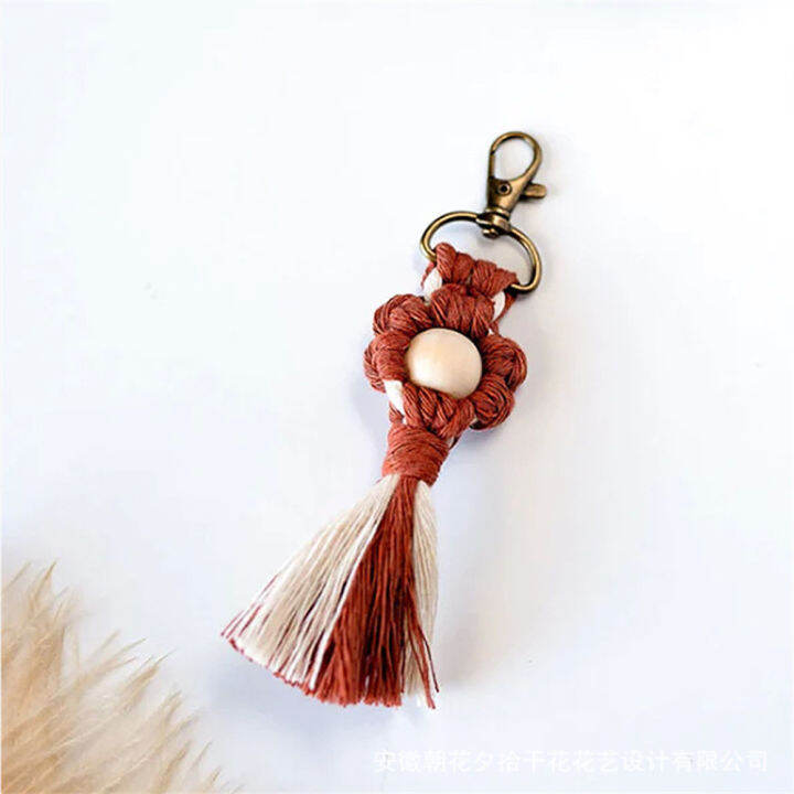 pastoral-style-gold-chain-unique-woven-design-cotton-keychain-hand-woven-keychain-phone-keychain-small-flower