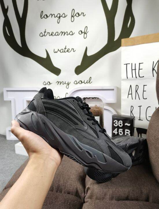 Yeezy on sale 700 classic