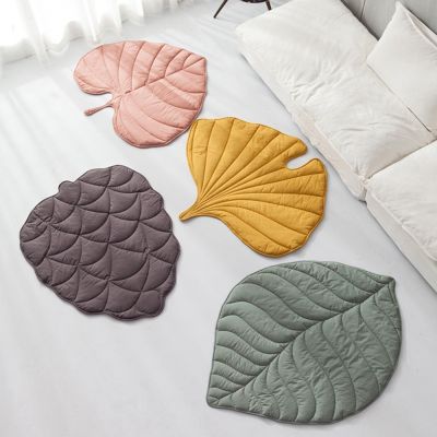 Cat Bed Mat Leaf Shape Soft Dog Bed Mat Washable Non-Slip Room Decor พรมปูพื้นสำหรับสุนัขขนาดกลางขนาดเล็กและแมว Kennel Pad