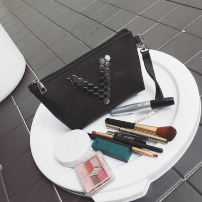 Women Travel Black Letter V Cosmetic Bag Zipper Make Up PU Leather Makeup Case Organizer Storage Pouch Toiletry Beauty Wash