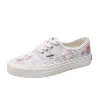 【Heung Studio】Vans Style Women Classic Flower Embroidered Printed Lace Skateboard Shoes Casual Low-Top Canvas Sneakers Kasut kanvas Sneakers Student Low Tops Plimsolls