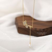 [COD] leaf pearl necklace womens French retro niche design high-end collarbone chain wholesale 2022 new