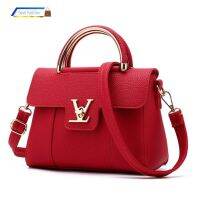 พร้อมส่ง LOVE Fashionกระเป๋าสะพายข้าง กระเป๋าเป้ผ้าไนลอน V2- （Red）