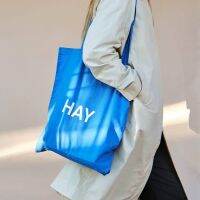 ✨ กระเป๋าผ้า HAY Blue Cotton Bag ของแท้จากชอป✨✨ เนื้อผ้าคอนตอนอย่างดี