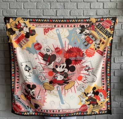Kiss Me Doll - ผ้าพันคอ/ผ้าคลุมไหล่ Mickey ขนาด  100x100 cm.
